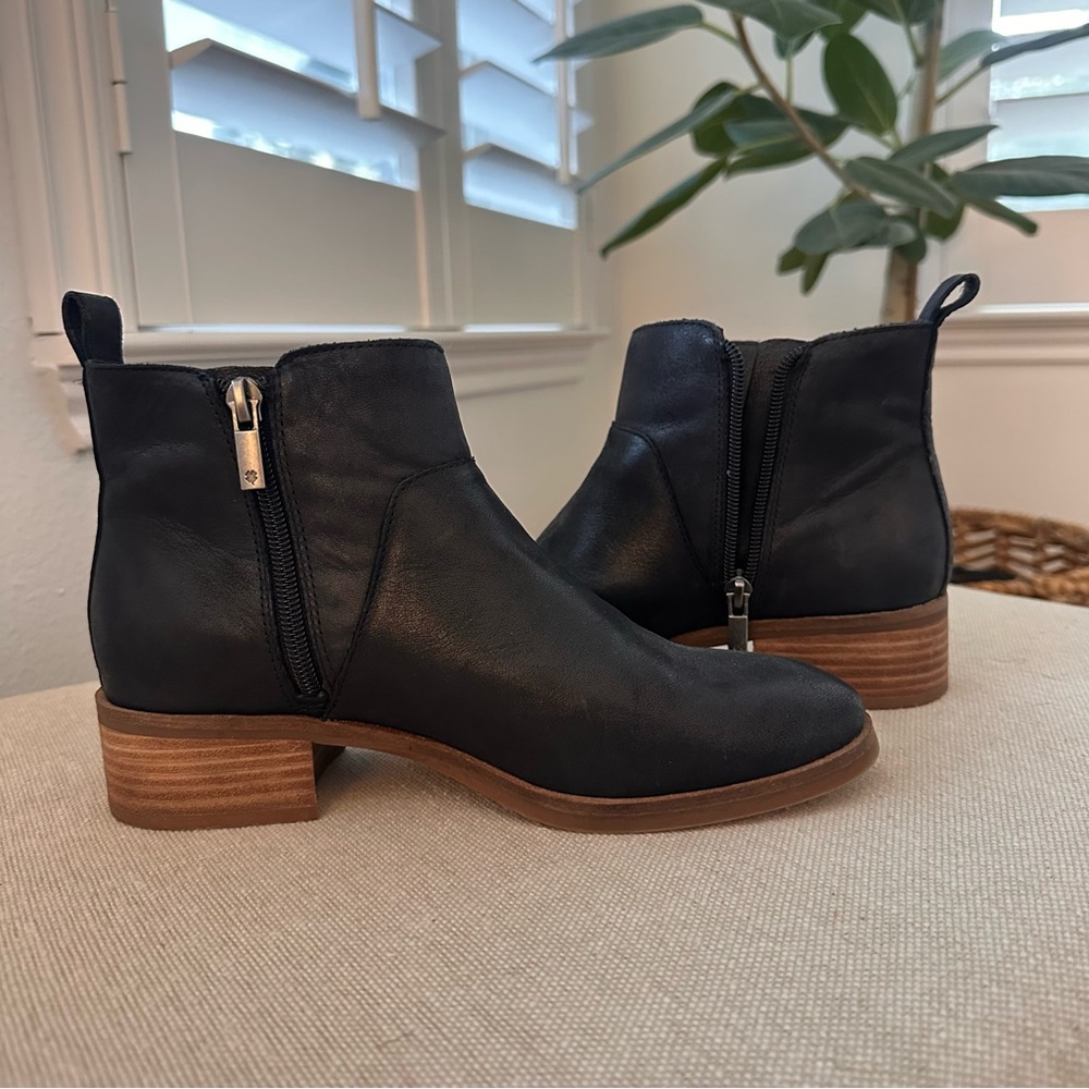 Lucky Brand Ankle Boots black EUC size 7.5 - Picture 3 of 8